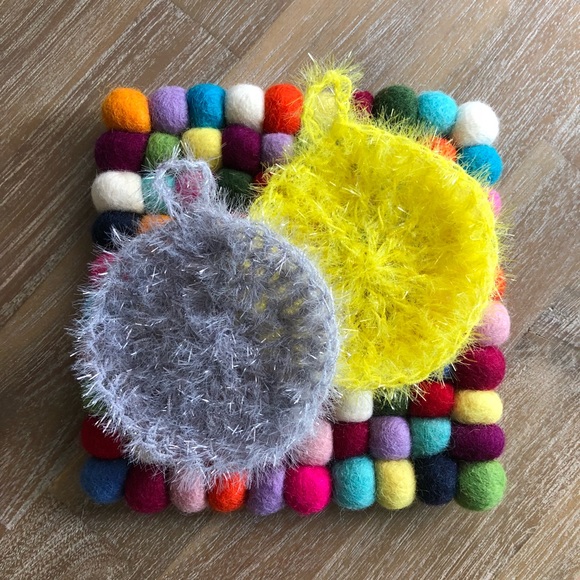 Handmade Dishwashing Scrubbies - Picture 2 of 4
